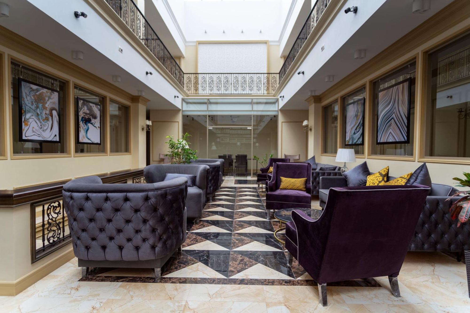 Hotel Royal Bv Ustʼ-Kamenogorsk Exteriér fotografie