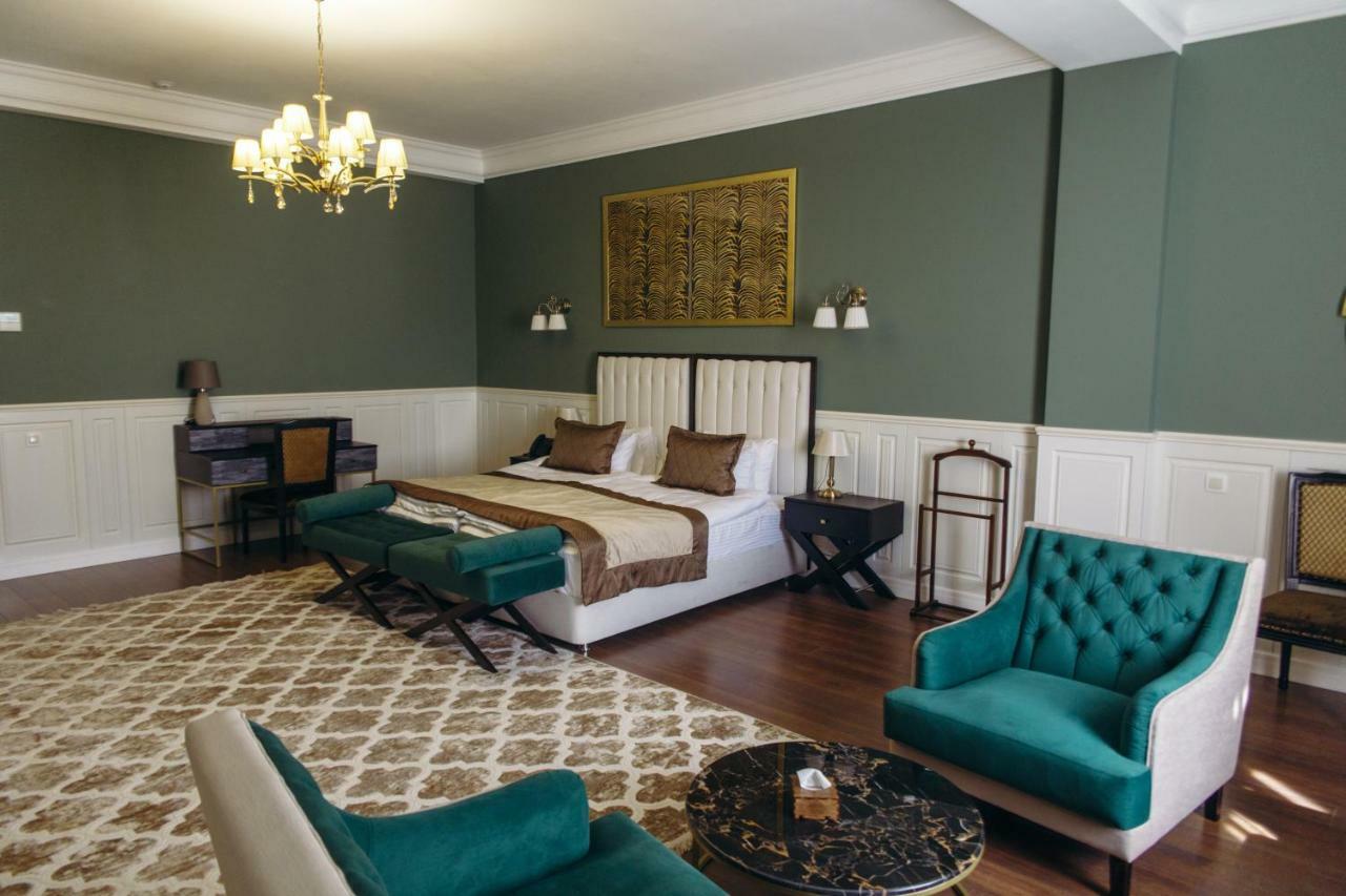 Hotel Royal Bv Ustʼ-Kamenogorsk Exteriér fotografie
